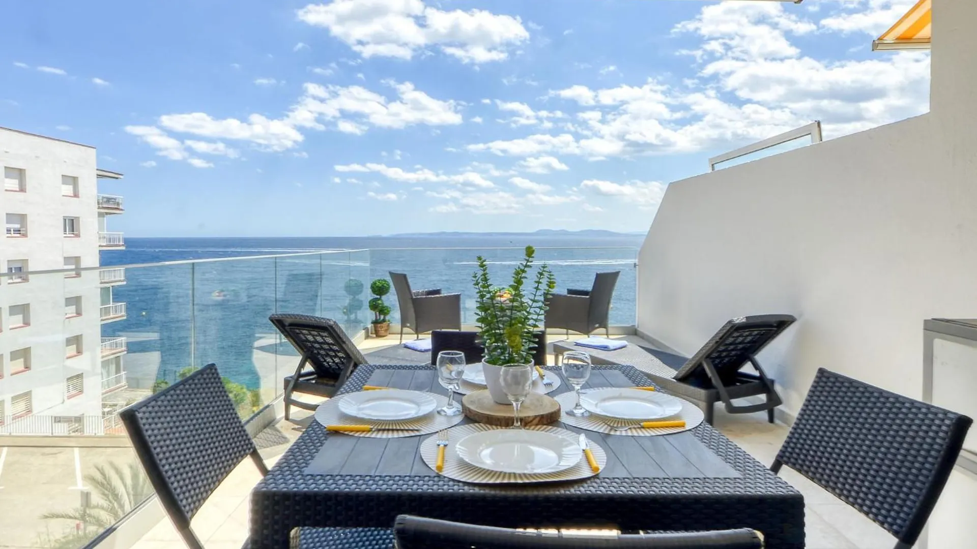 Apartment Meda Chica By Interhome Roses Spain