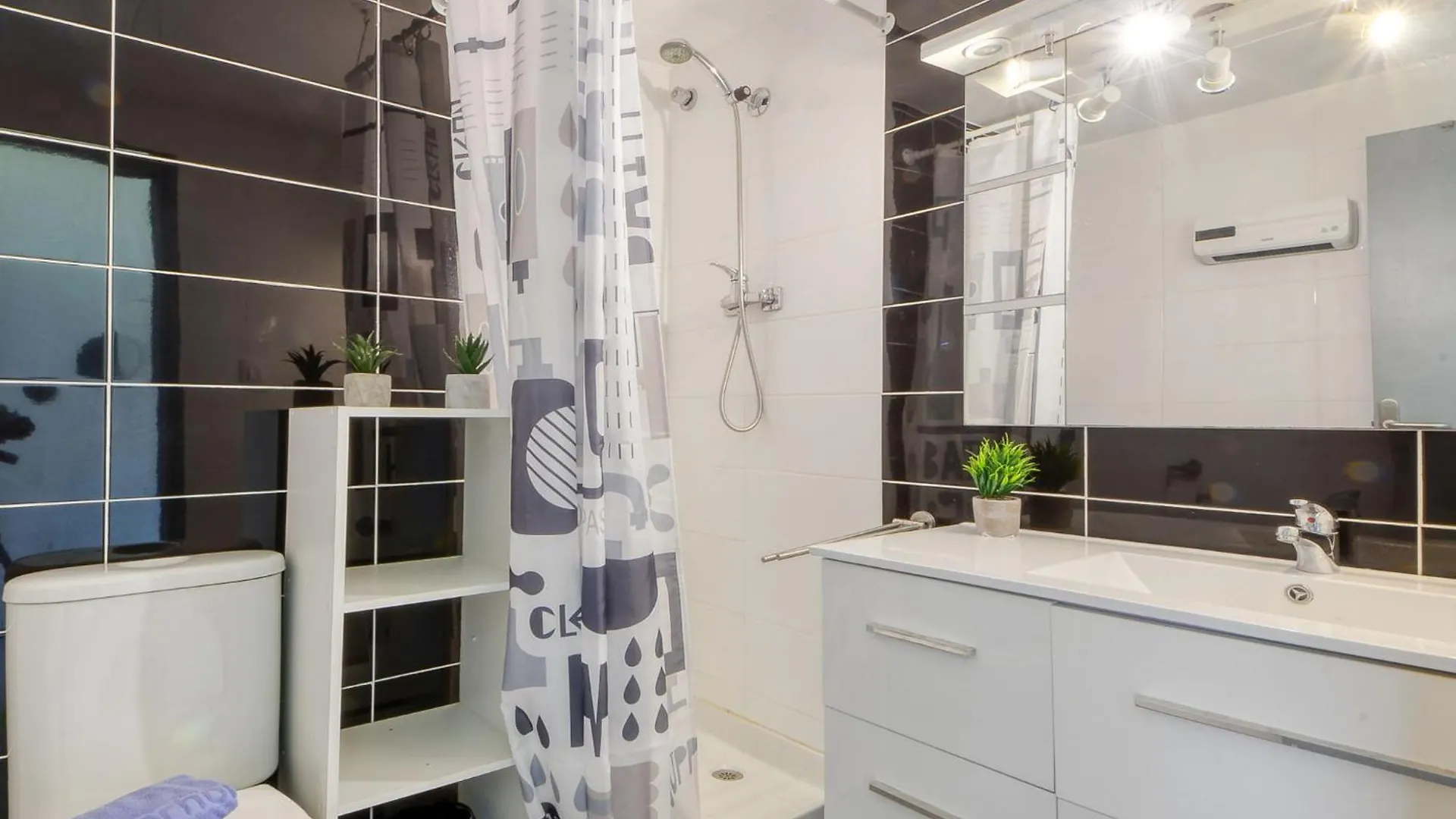 Apartment Meda Chica By Interhome Roses